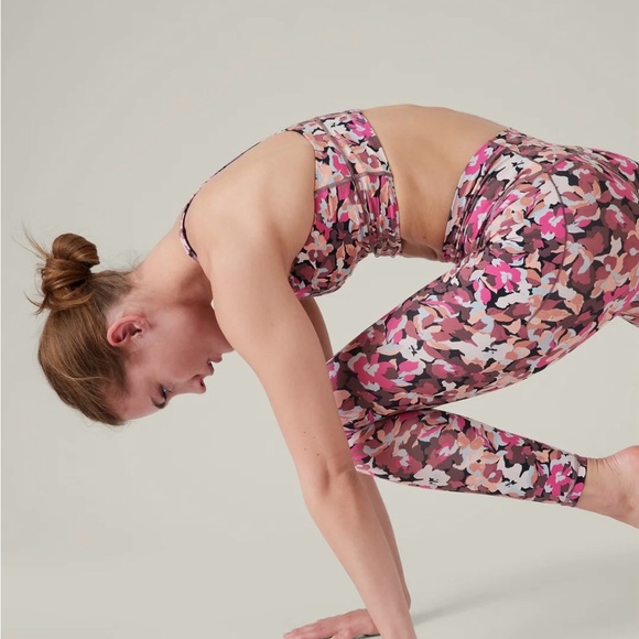 Athleta Transcend Plunge Sports Bra A-C Size S NWT - Picture 4 of 9